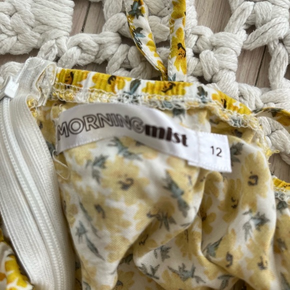 Morning Mist Romper with tie string straps - Picture 4 of 7